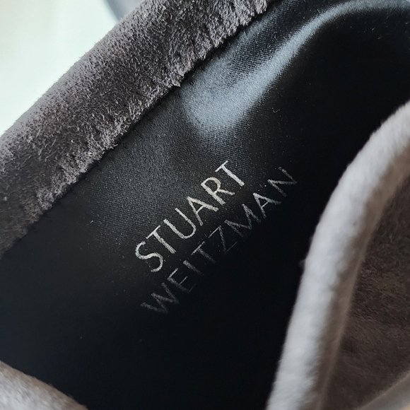 NWOT-Stuart Weitzman Plat Glove Suede Ankle Bootie - Gray - Picture 12 of 12